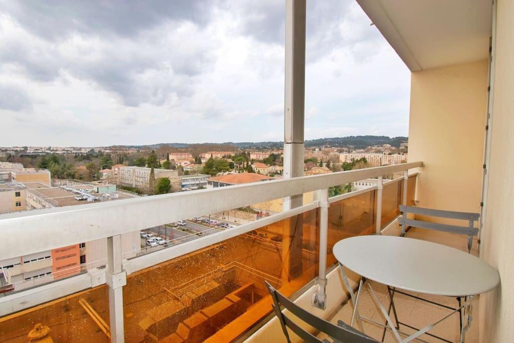 Joli T2 Lumineux Avec Balcon Et Wifi - Proche Cv Apartment Aix-en-Provence Exterior photo